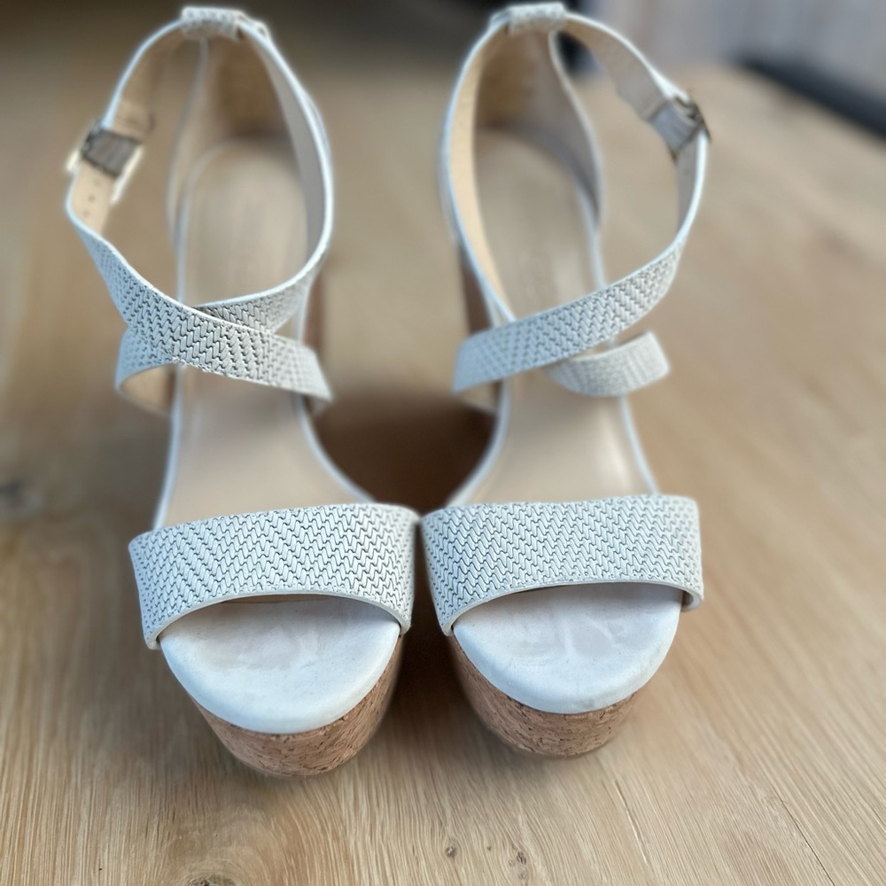 Women’s | Jimmy Choo sandals. Portia 120 woven leather wedge sandal, white. - Picture 9 of 11